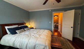 820 S WASHINGTON St 226, Alexandria, VA 22314