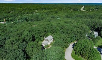 123 Country Hill Ln, North Kingstown, RI 02852