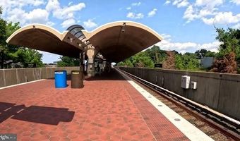 6520 MEDINAH Ln, Alexandria, VA 22312