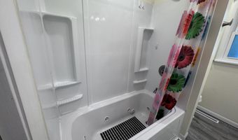 711 S Simon St, Ada, OH 45810