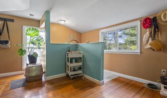 81 Richardson St, Bath, ME 04530