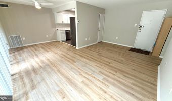 4360 IVYMOUNT Ct 28, Annandale, VA 22003