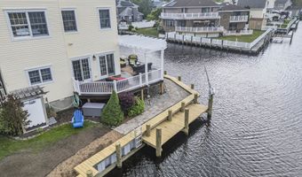 221 Magnolia Dr, Bayville, NJ 08721