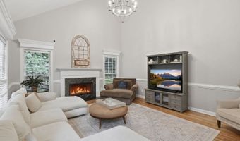 5050 Southlake Dr, Alpharetta, GA 30005