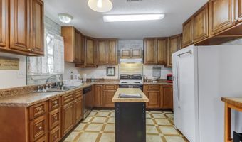 4250 1st Ave, Bay St. Louis, MS 39520