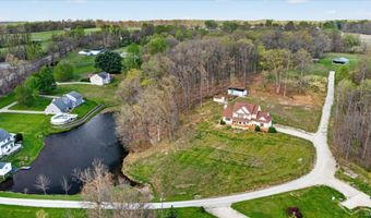 692 N Parker Ln, Bloomfield, IN 47424