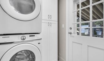3 Casey Ct, Barnegat, NJ 08005