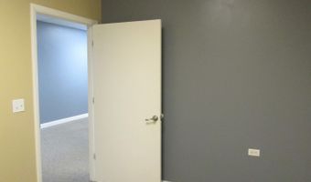 280 Stonegate Rd 280, Algonquin, IL 60102