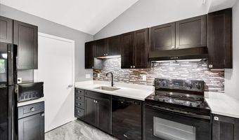 1201 Lofty Point Dr C, Ballwin, MO 63021