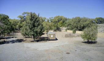 4 BOWERSVILLE Rd, Algodones, NM 87001