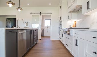 3874 Chapel Hill Ct, Bargersville, IN 46106