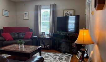 65 Maple Ave, Middletown, RI 02842