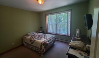 41 Dana Dr, Bangor, ME 04401