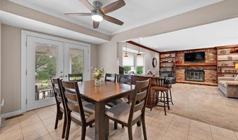 551 Lering Ct, Ballwin, MO 63011