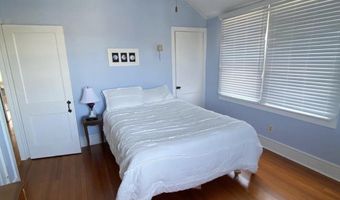 74 Goetze St, Bay Head, NJ 08742