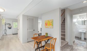 25 Brookcliff Dr, Asheville, NC 28804