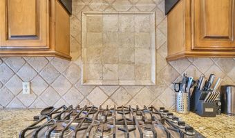 3808 Heritage Trl, Altus, OK 73521