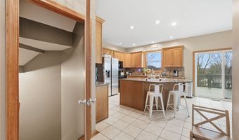 4212 Devonshire Ct, Akron, OH 44321