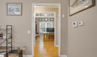 191 Gossamer Dr, Boiling Springs, SC 29316