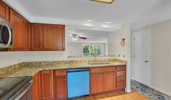 10 Valley Run Dr 10, Cromwell, CT 06416