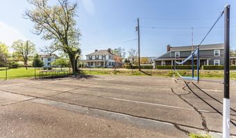 151 Burke St, Appomattox, VA 24522
