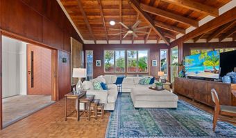 610 Milokai St, Kailua, HI 96734