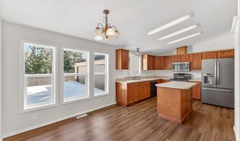 1649 Crown Point Pkwy, Cascade, ID 83611