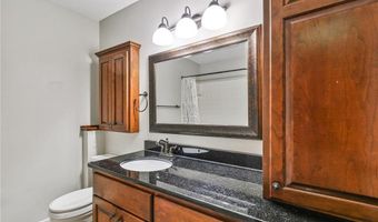 12555 Driftwood Ln, Apple Valley, MN 55124