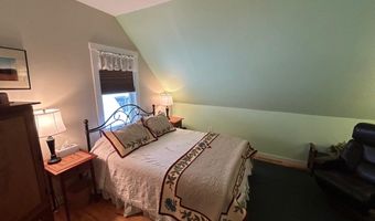 21 Dream Ln, Belfast, ME 04915