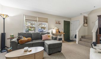 62 Pine Hill Dr, Bath, ME 04530