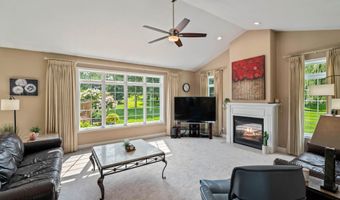 2279 Pheasant Ridge Ln, Ames, IA 50010