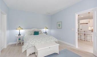 200 Wickford Ct, North Kingstown, RI 02852