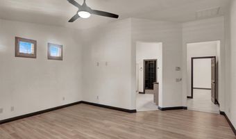 8225 Cabin Springs Ave, Las Vegas, NV 89131