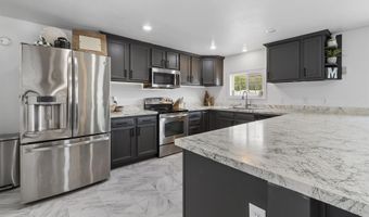 105 Meador St, Asotin, WA 99402