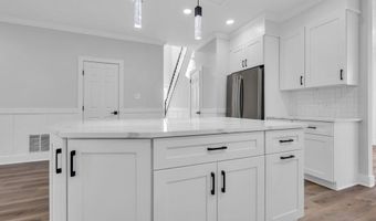 9 Glen Ct, Barnegat, NJ 08005