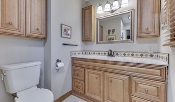 1640 Ridge Hill Ln, Indianapolis, IN 46217