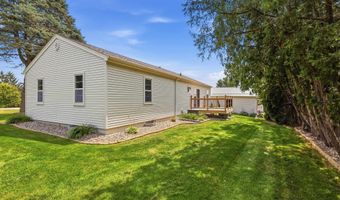 3045 Hales Mill Rd, Asbury, IA 52002