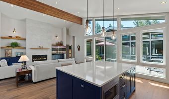 3055 NW Tharp Ave, Bend, OR 97703