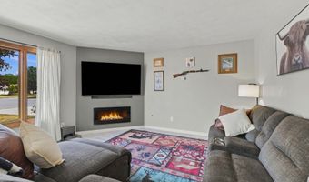 2301 LaForge Ln, Auburn, IN 46706