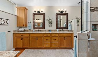 9865 Edgelake Dr, La Mesa, CA 91941