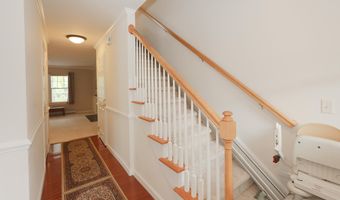 4 Bow Center Rd F2, Bow, NH 03304