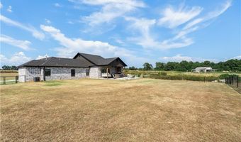 2215 Deepwood Dr, Alma, AR 71921