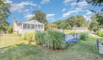 2400 RAMBLEWOOD Rd, York, PA 17408