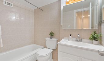 7801 WINONA Ct 7801, Annandale, VA 22003