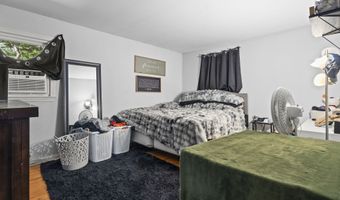 49 Ironworks Rd, Clinton, CT 06413