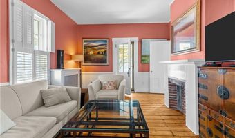58 Second St, Newport, RI 02840
