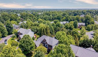 24165 SPRING MEADOW Cir, Aldie, VA 20105