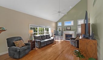 27 WHIRLAWAY Dr, Bear, DE 19701