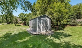 1308 Geneva Dr, Alexandria, MN 56308