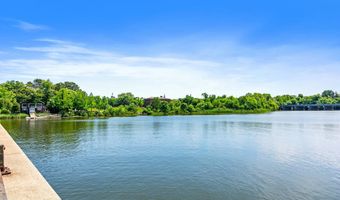 5 PARK Pl 311, Annapolis, MD 21401
